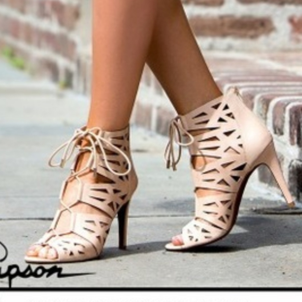 Jessica Simpson Emerita heels